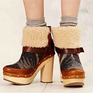 ANTHROPOLOGIE X WOOLRICH Artist Booties‎ 7.5